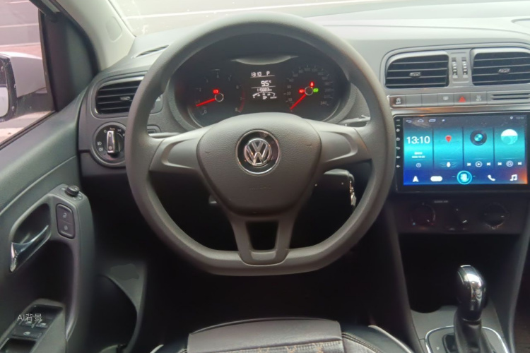 Volkswagen Polo 2019 #12 Volkswagen Polo 2019 car image #12