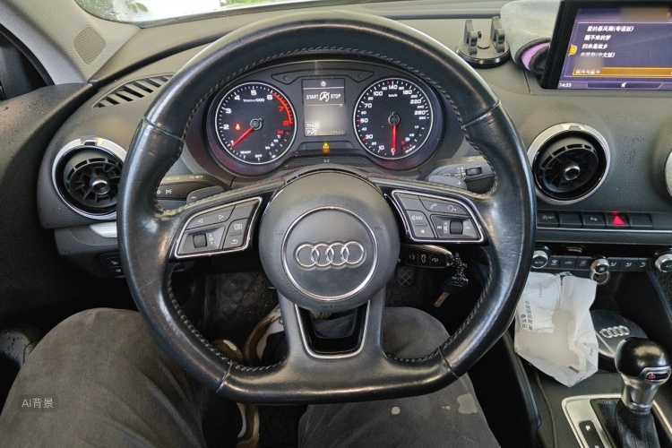 Audi A3 2018 car image #12