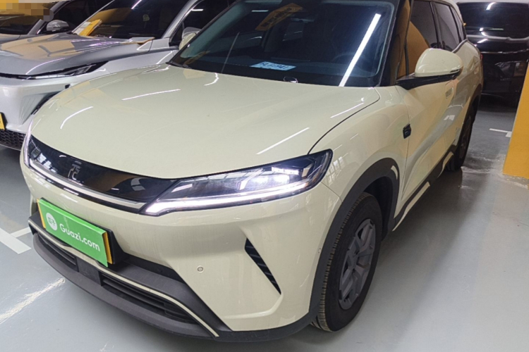 BYD YuanUP 2025 #2 BYD YuanUP 2025 car image #2