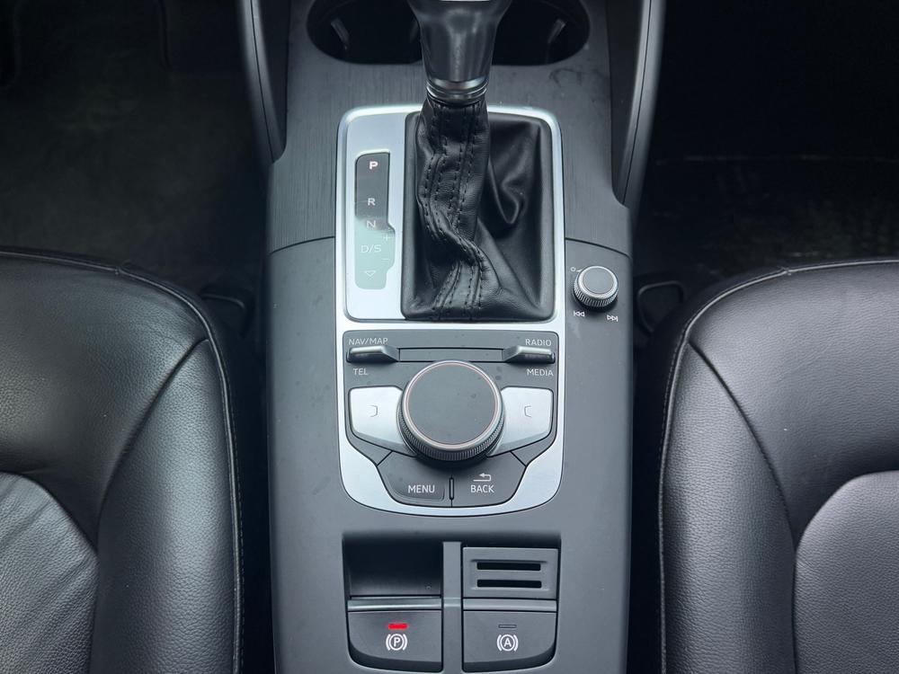Audi A3 2018 car image #20