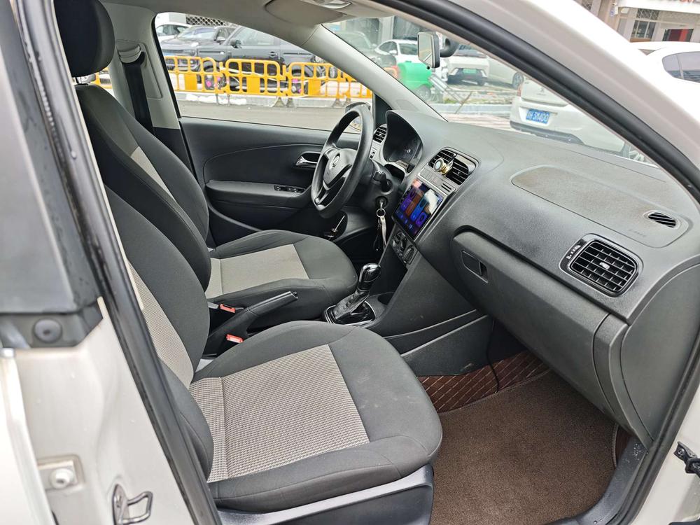 Volkswagen Polo 2016 #16 Volkswagen Polo 2016 car image #16