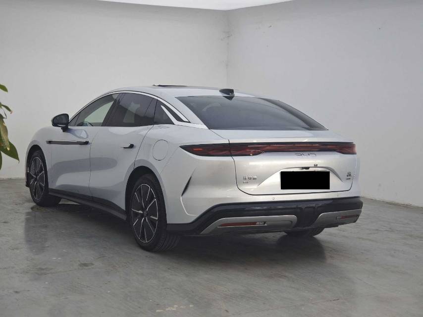 BYD HanL 2025 car image #9