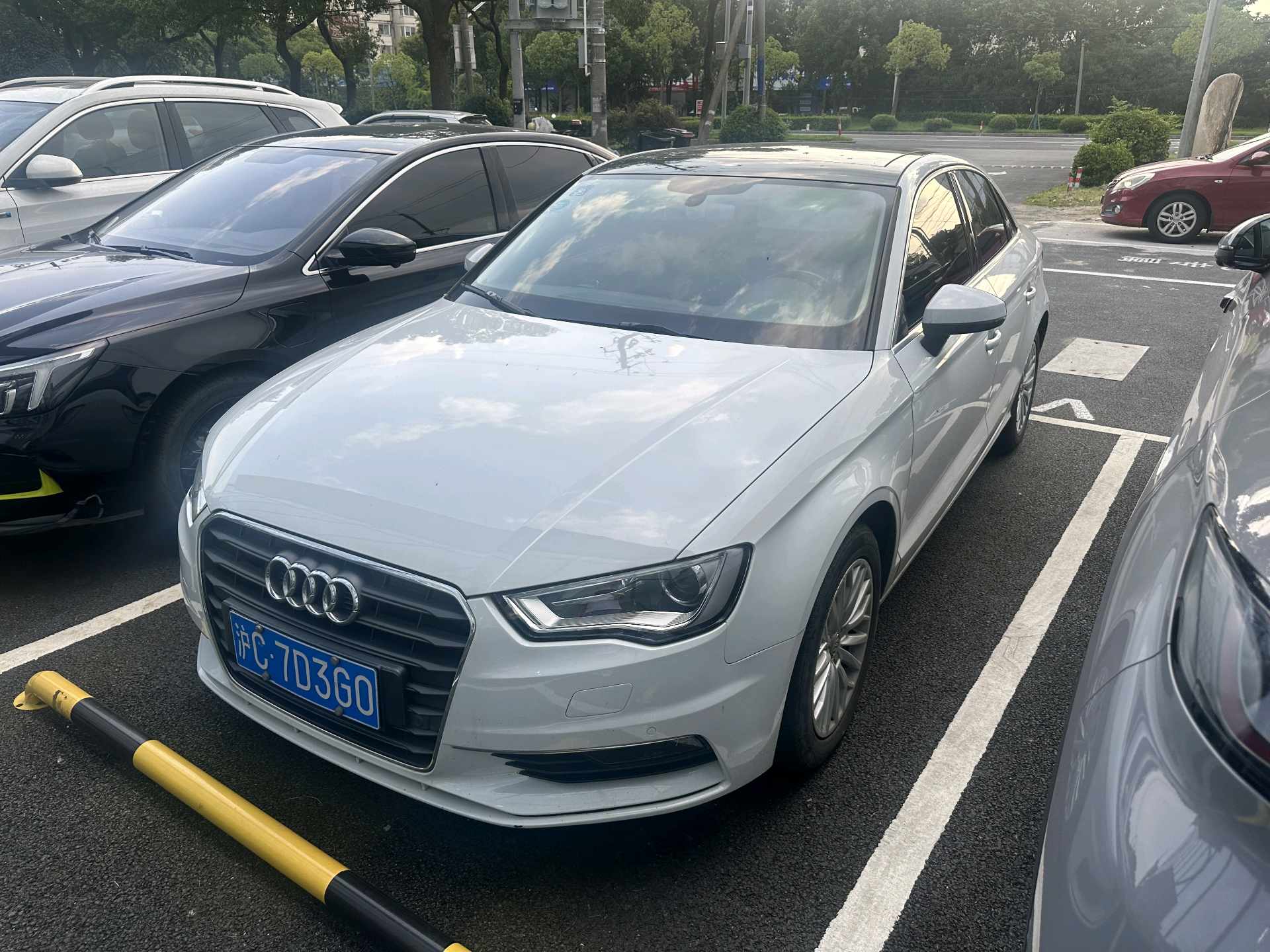 2017 2017 car image