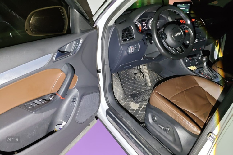 Audi Q3 2017 car image #18