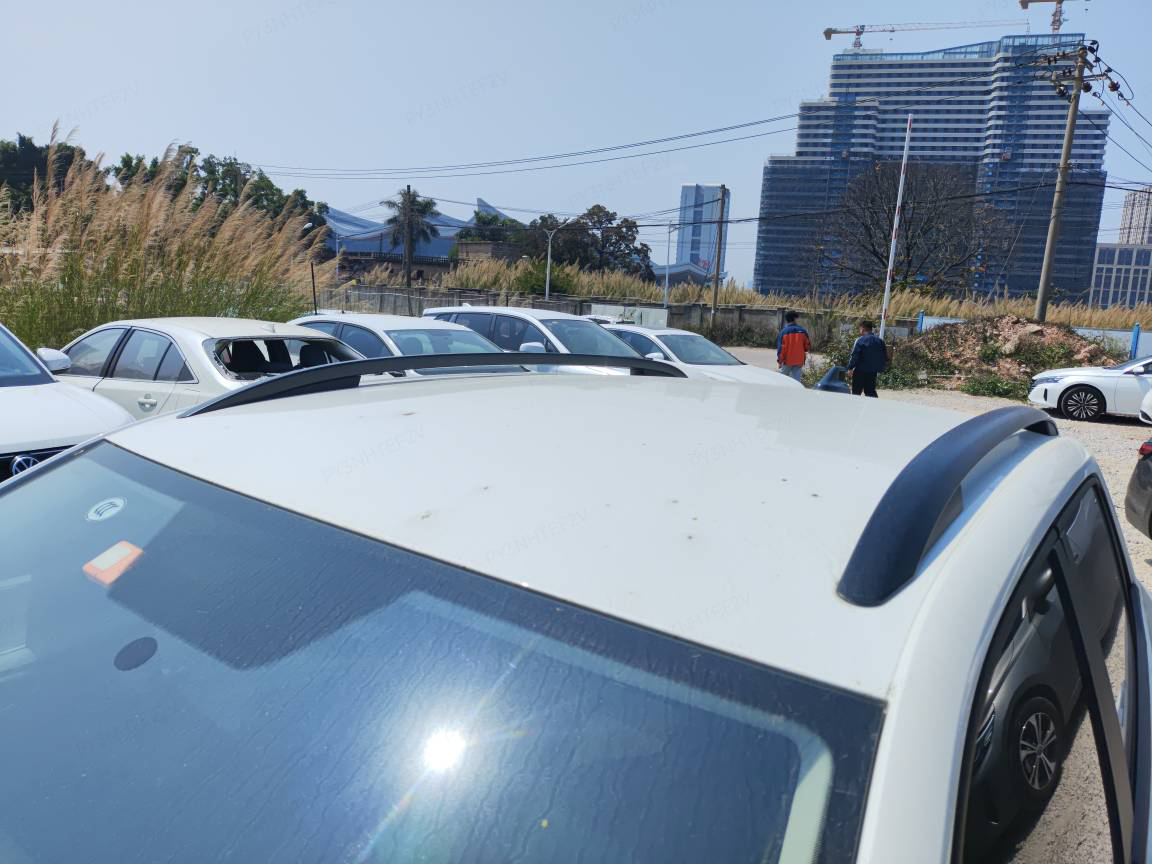 Volkswagen T-Cross 2025 car image #2