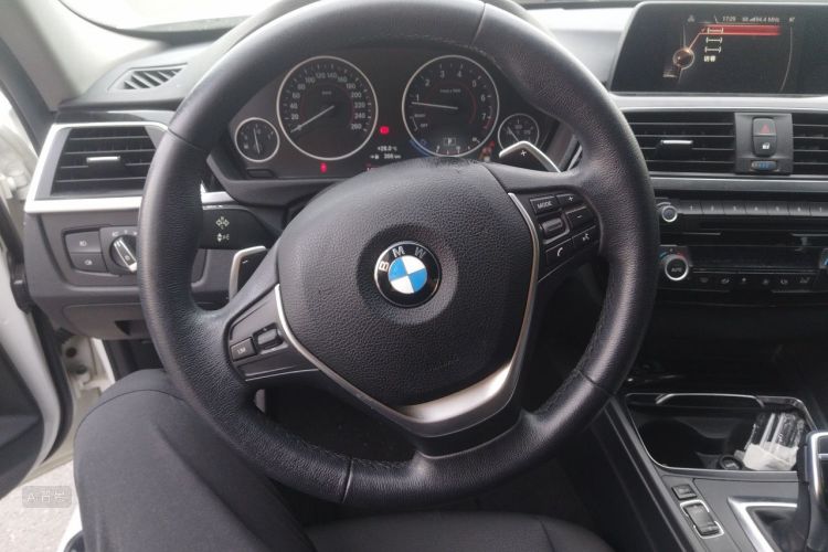 BMW 3 Series 2017 #12 BMW 3 Series 2017 car image #12
