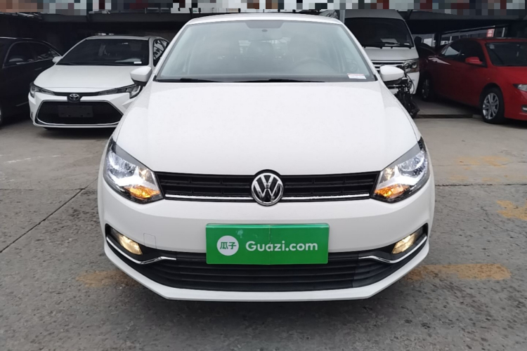 Volkswagen Polo 2019 car image #3