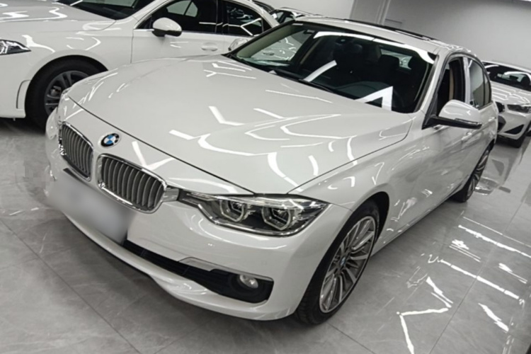BMW 3 Series 2019 #2 BMW 3 Series 2019 car image #2