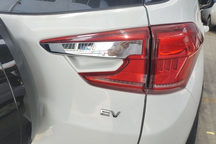 BYD Yuan New Energy 2020 #8 BYD Yuan New Energy 2020 car image #8