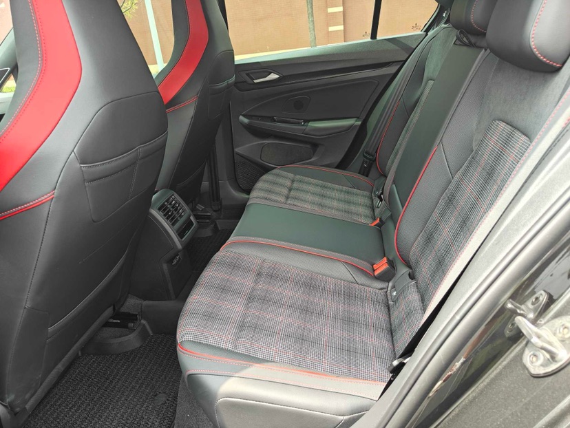 Volkswagen GolfGTI 2022 #6 Volkswagen GolfGTI 2022 immagine di auto #6