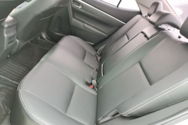 Toyota Corolla 2017 car image #13
