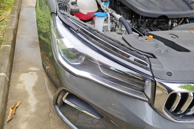 GEELY Emgrand 2025 car image #8