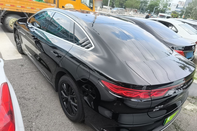 BYD Han 2024 car image #7
