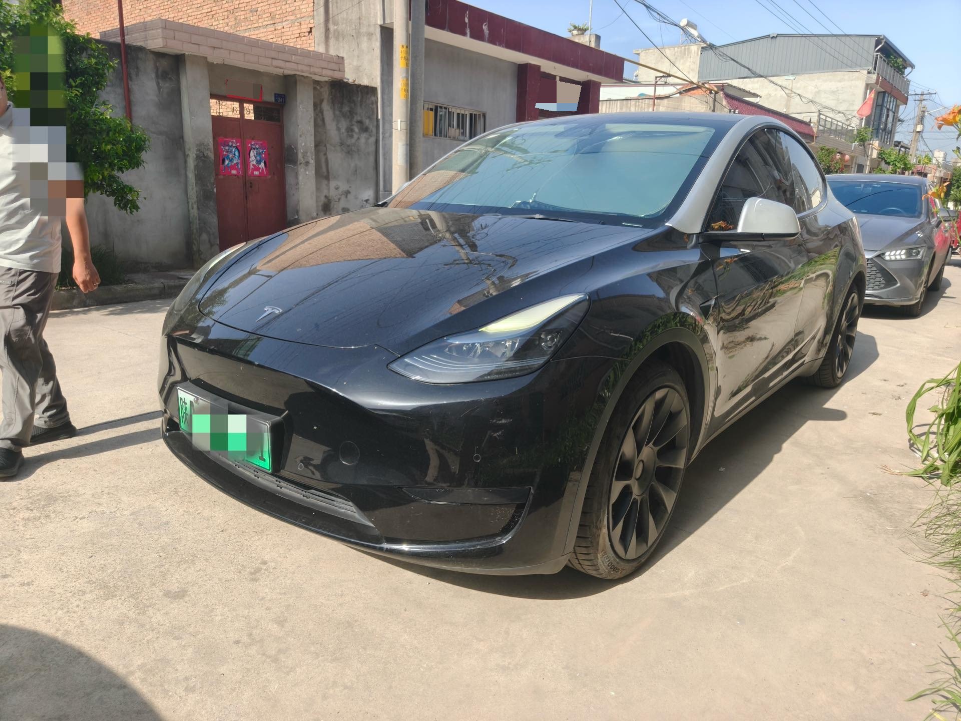 Tesla Model Y 2022 immagine di auto 