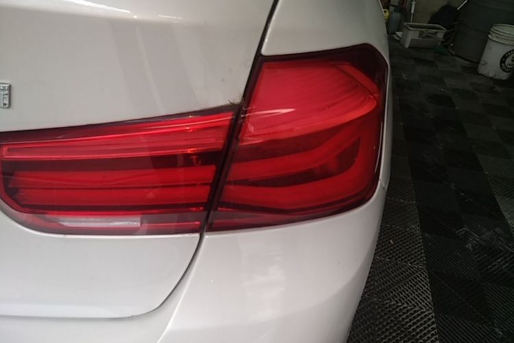 BMW 3 Series 2018 #8 BMW 3 Series 2018 immagine di auto #8