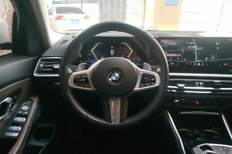 BMW 3 Series 2023 car image #11
