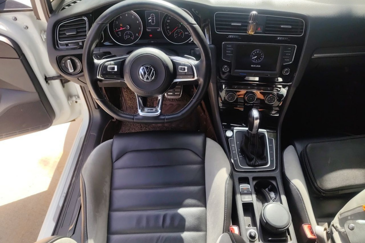 Volkswagen Golf 2017 #11 Volkswagen Golf 2017 car image #11