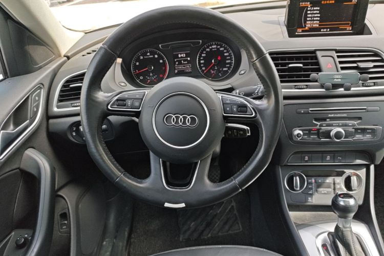 Audi Q3 2017 #11 Audi Q3 2017 car image #11