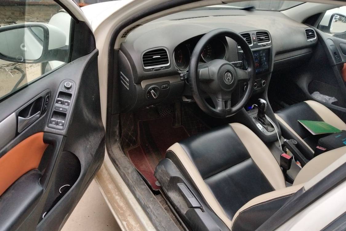 Volkswagen Golf 2013 car image #23