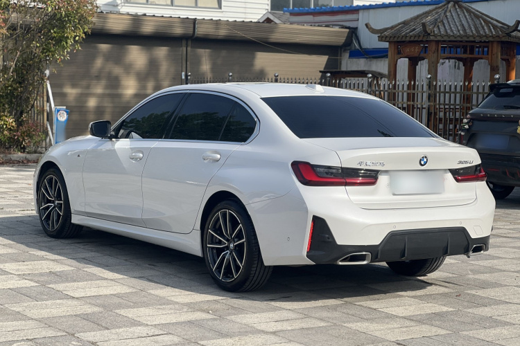 BMW 3 Series 2023 car image #5