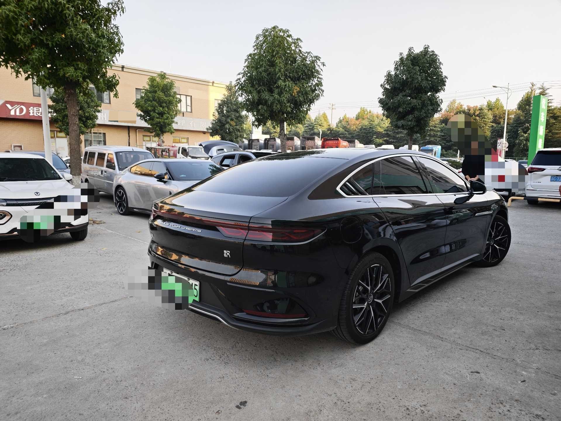 BYD Han 2025 car image #9