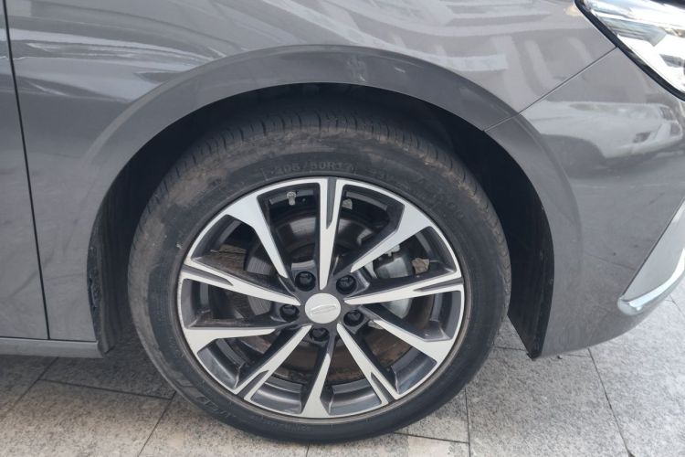 GEELY Emgrand 2025 #6 GEELY Emgrand 2025 car image #6