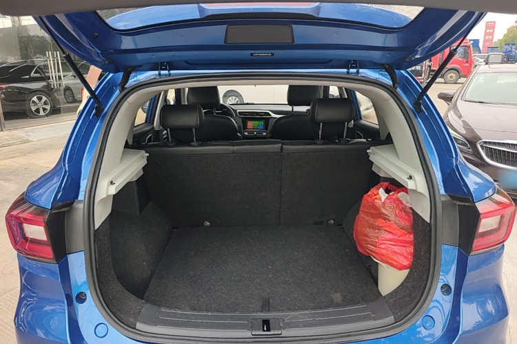 MG ZS 2017 #19 MG ZS 2017 car image #19