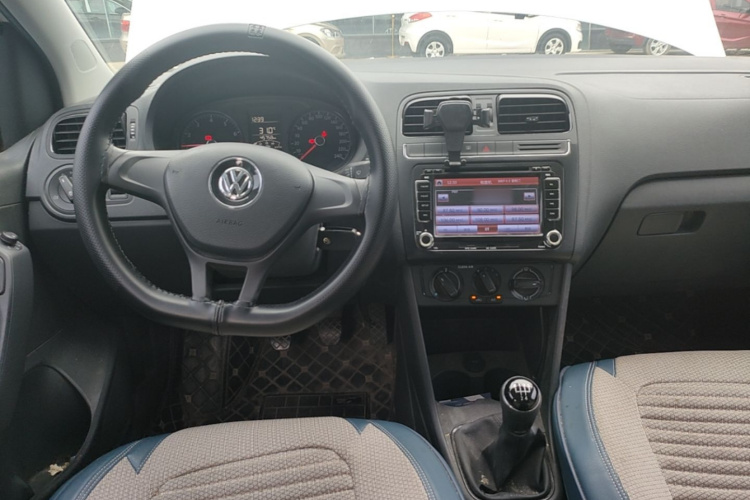 Volkswagen Polo 2017 #10 Volkswagen Polo 2017 car image #10