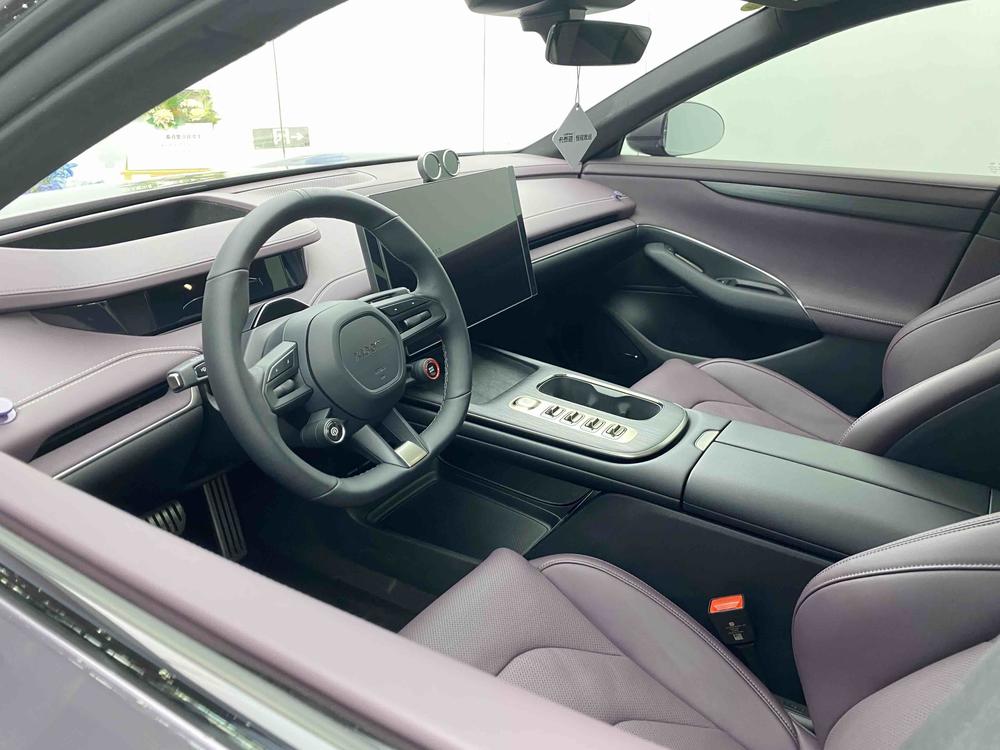 MI SU7 2024 car image #26