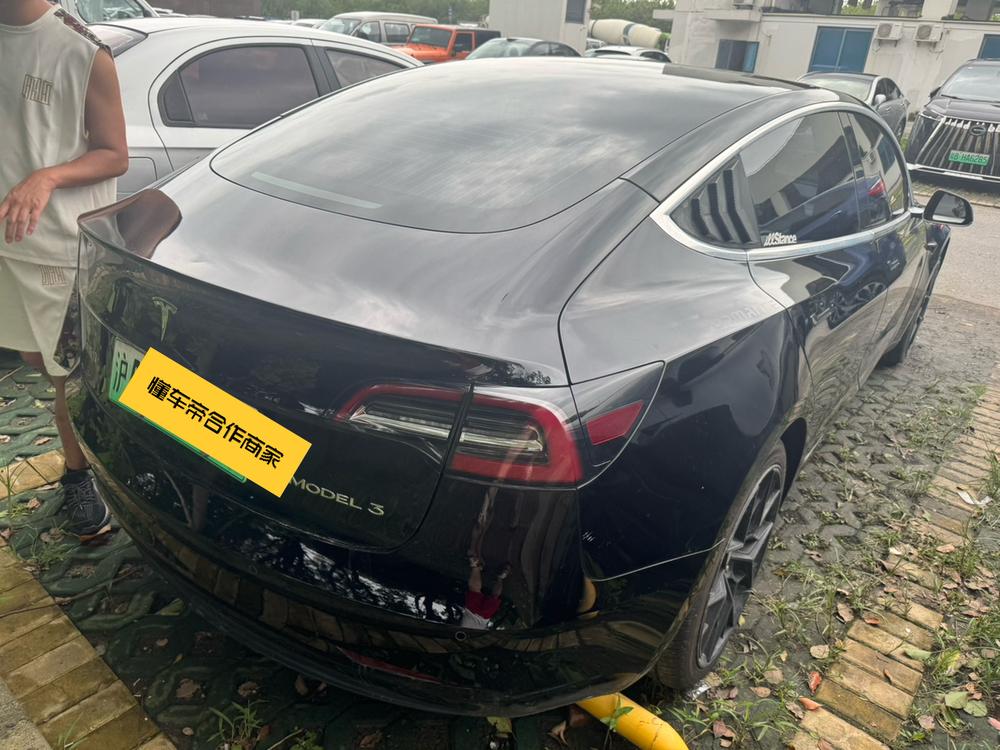 Tesla Model 3 2020 car image #5