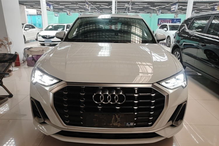 Audi Q3 2020 #3 Audi Q3 2020 car image #3