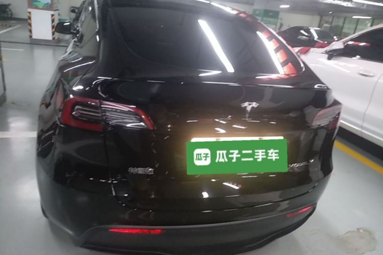 Tesla Model Y 2023 #4 Tesla Model Y 2023 image de voiture #4
