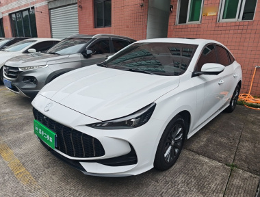 MG 5 2025 car image 