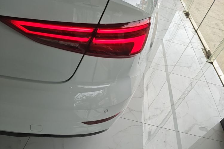 Audi A3 2019 image de voiture #8