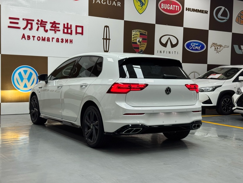Volkswagen Golf 2022 car image #4