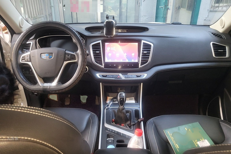 GEELY Vision X6 2018 car image #11