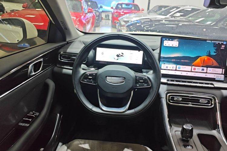 GEELY Emgrand 2025 изображение автомобиля #11