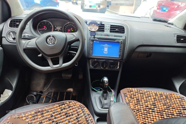Volkswagen Polo 2015 #11 Volkswagen Polo 2015 car image #11