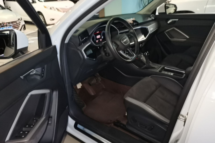 Audi Q3 2023 #16 Audi Q3 2023 immagine di auto #16