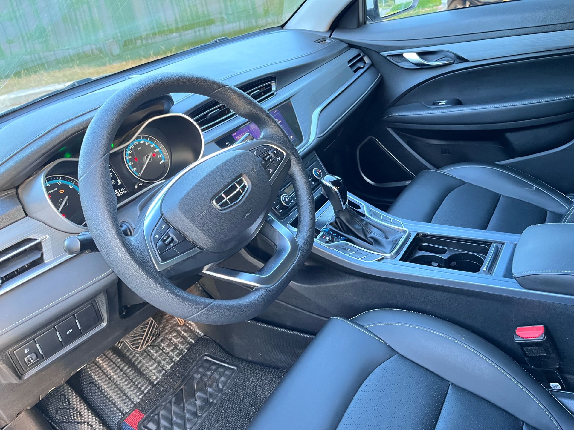 GEELY Emgrand 2022 #5 GEELY Emgrand 2022 car image #5