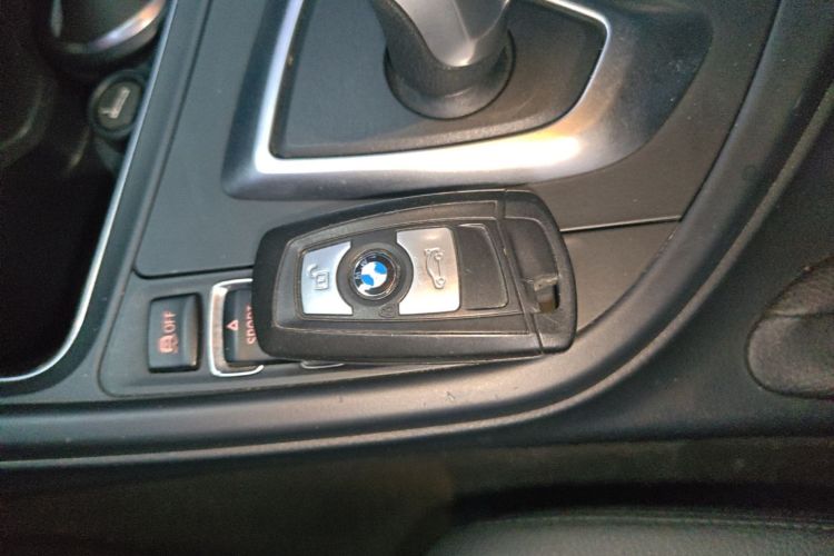 BMW 3 Series 2017 #9 BMW 3 Series 2017 imagen de coche #9