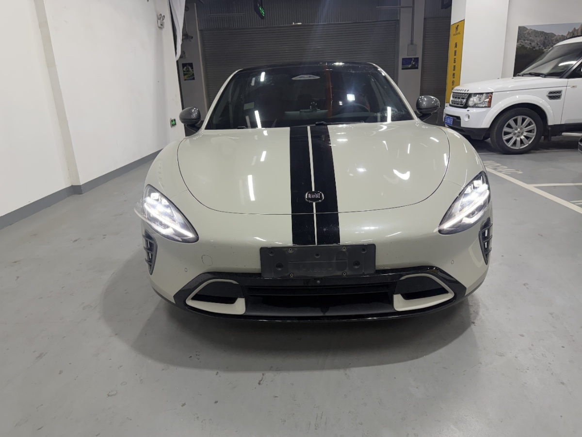 MI SU7 2024 car image #2