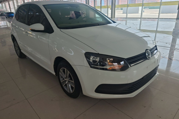 Volkswagen Polo 2018 car image #4