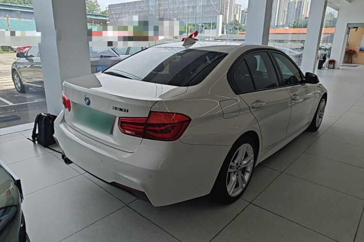 BMW 3 Series 2018 #7 BMW 3 Series 2018 car image #7