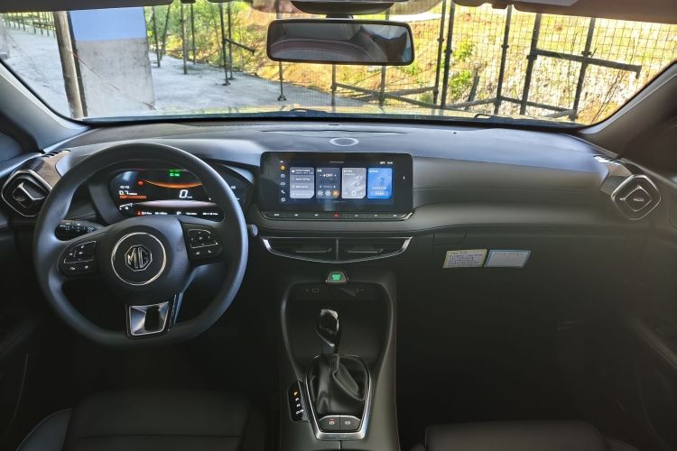 MG 5 2025 image de voiture #11