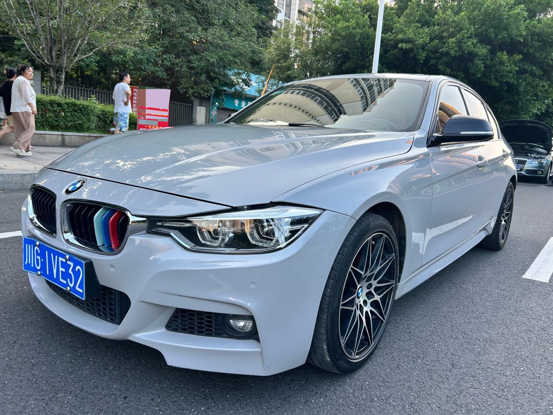 BMW 3 Series 2017 BMW 3 Series 2017 car image