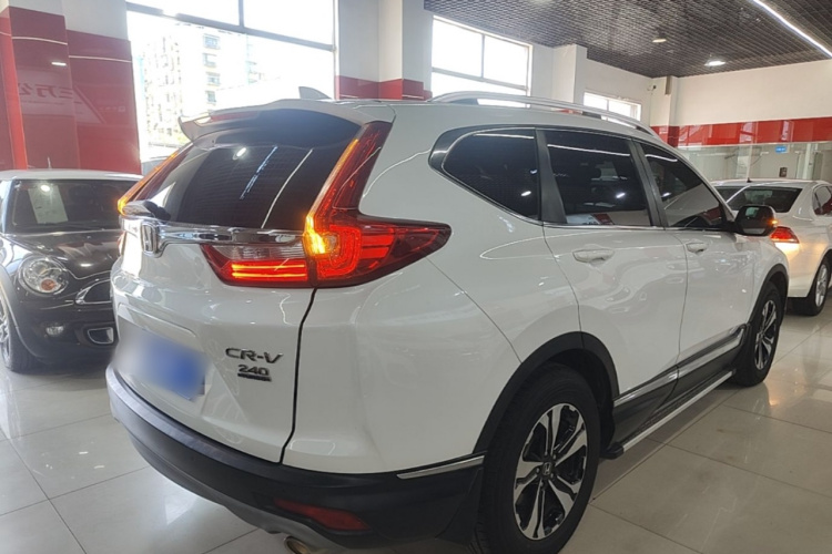 Honda CR-V 2018 immagine di auto #7