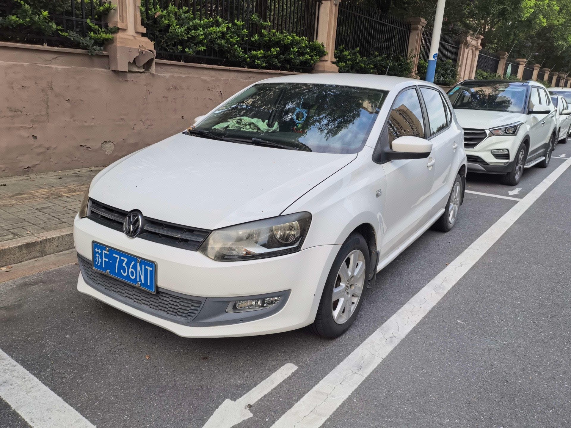 Volkswagen Polo 2014 Volkswagen Polo 2014 car image