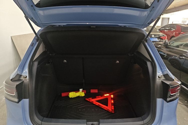Volkswagen Tharu 2024 car image #19