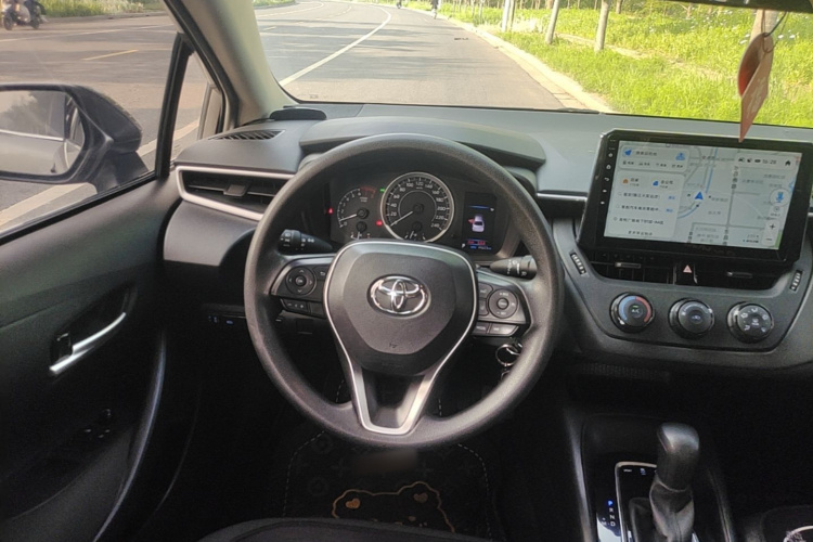 Toyota Corolla 2020 immagine di auto #11